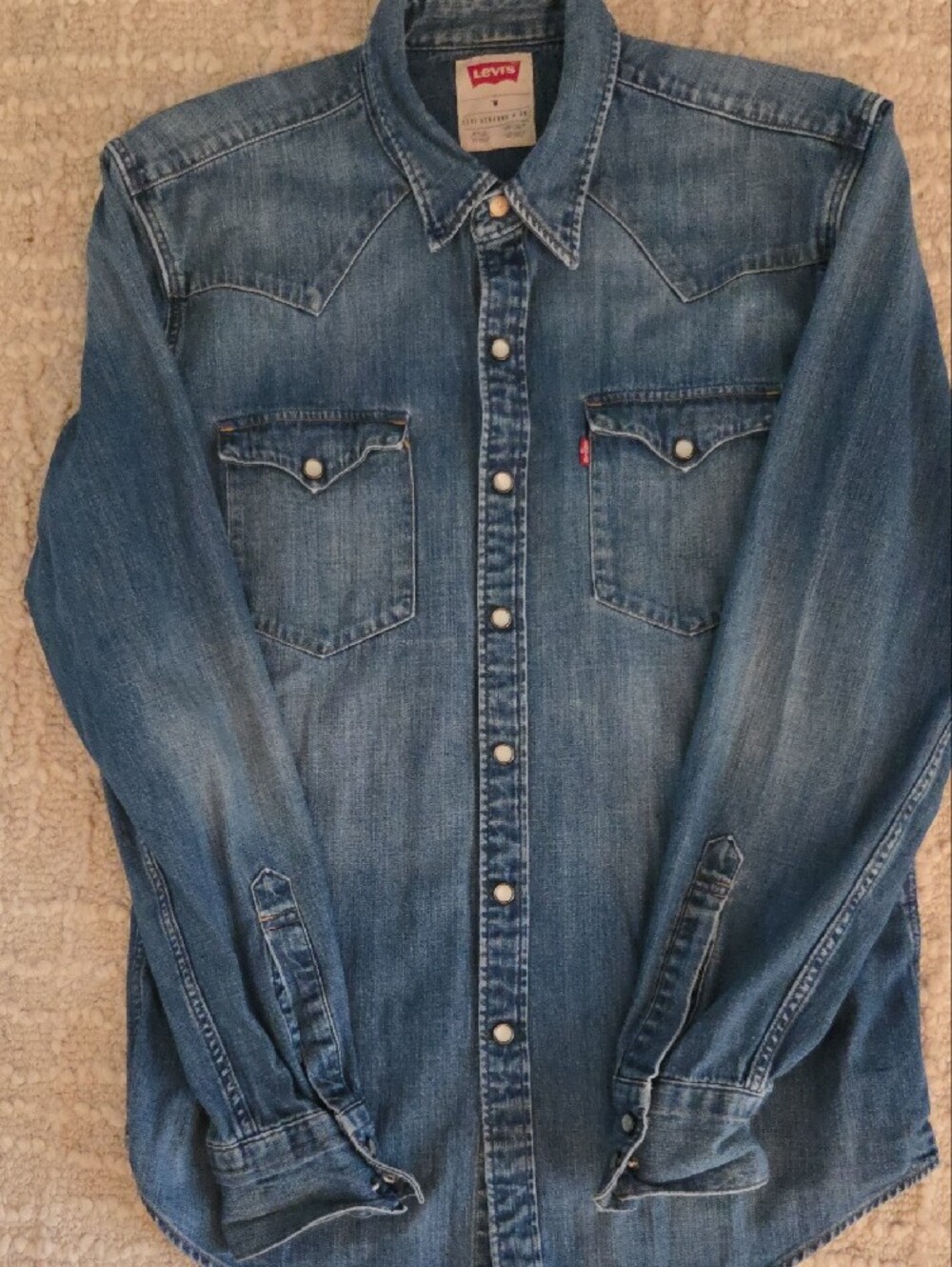 Levi's Men's Barstow Western Denim Pearl Snap Shirt - Size M - Picture 2 of 6